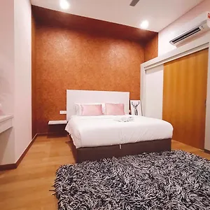 アパートホテル Plaza Arkadia Desa Parkcity By Klhomesweet